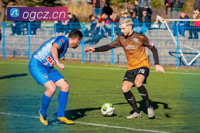 内幕揭秘：姆巴佩与梅西关系紧张是否影响巴黎欧冠征程？